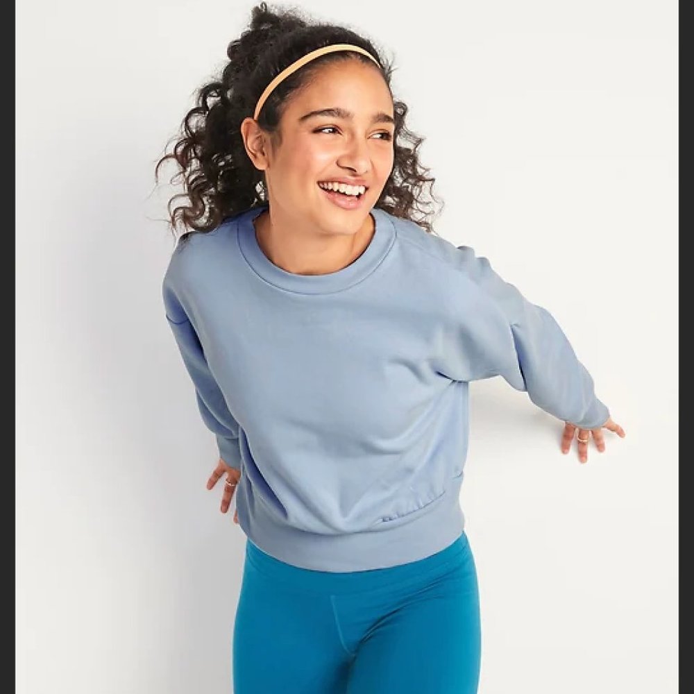 Old Navy Cropped Sweatshirt Light Blue Size L